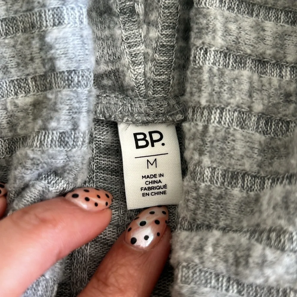 BP Gray Ribbed Turtleneck Sweater - Picture 5 of 7